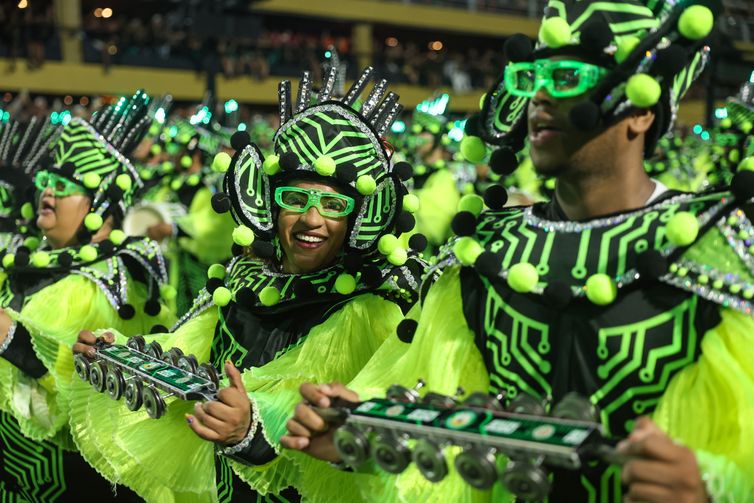 Rio de Janeiro (RJ), 04/03/2025 – Mocidade Independente de Padre Miguel abre os desfiles no terceiro dia de carnaval do grupo Especial na Marquês de Sapucaí, na região central do Rio de Janeiro. Foto: Tomaz Silva/Agência Brasil